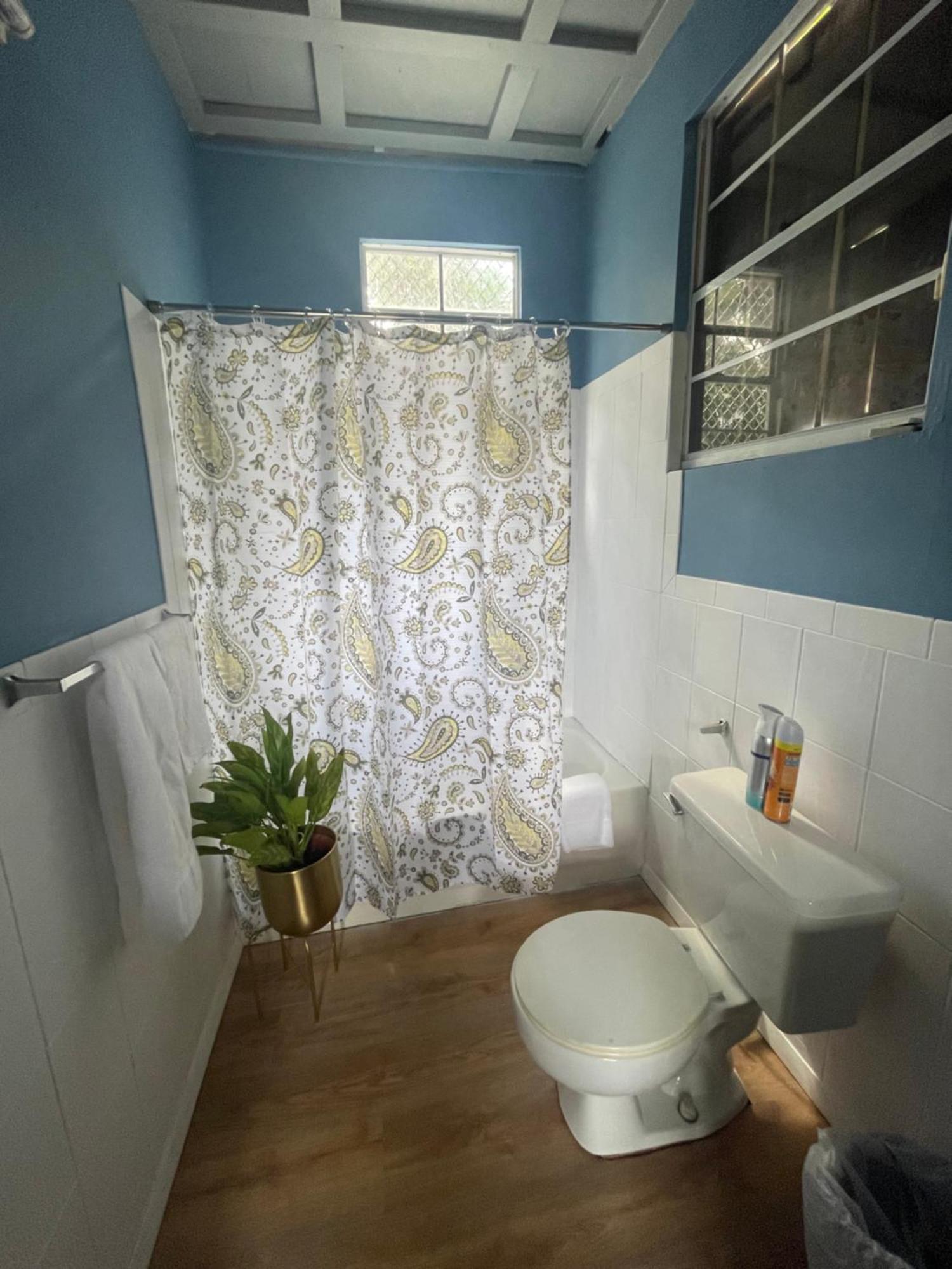 Jj Guest House Branns Hamlet Экстерьер фото