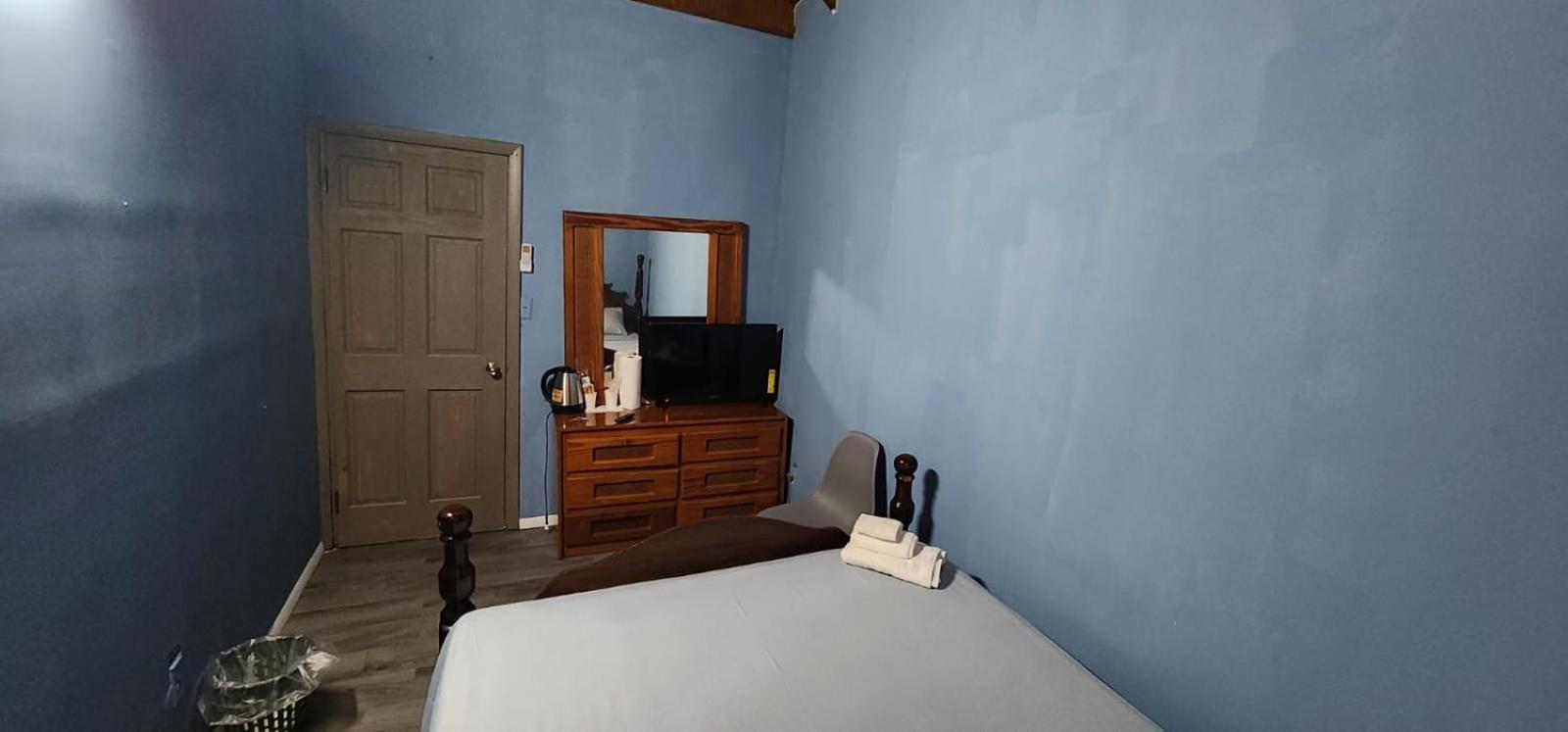 Jj Guest House Branns Hamlet Экстерьер фото