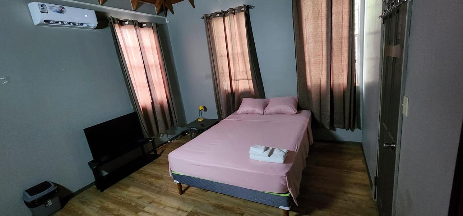 Jj Guest House Branns Hamlet Экстерьер фото